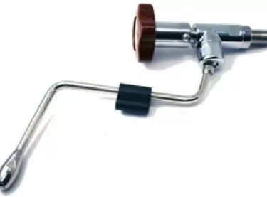 The Elektra 00690039 Steam Valve features a chrome finish, brierwood accents, and a bakelite red-brown circular knob atop its long bent handle with a black grip. © 2025 1st-line.com