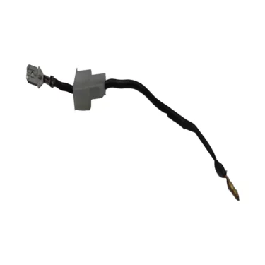 The Isomac Wire for Red/Green Bulbs (000584 and 000585) is black, features a plastic connector at one end and a metal terminal at the other, shown on a white background. © 2025 1st-line.com