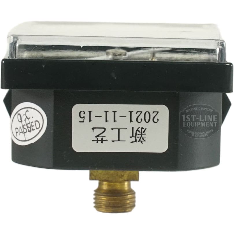 A close-up of the Bellezza BE.001.022 Bellona Pump Pressure Gauge shows its transparent cover, black casing, brass threaded connector, front labels, QC passed sticker, and compatibility with a pressure gauge. © 2025 1st-line.com